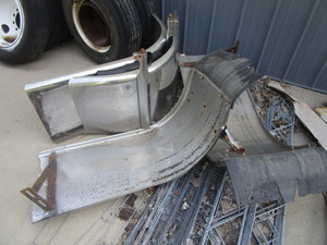 lot 102 image: Semi Fenders