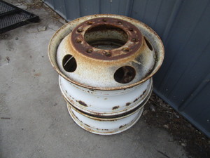 lot 104 image: (2) Semi Wheels