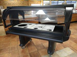 lot 15 image: Nice Rolling Salad Bar