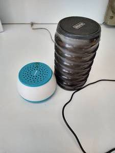 lot 68 image: (2) Blu-tooth Speakers