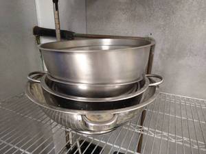 lot 86 image: Stainless Bowls & Colanders