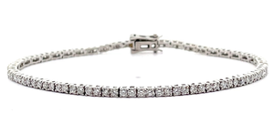 lot 23 image: NEW Classic 2.75 Carat Diamond Slim Tennis Bracelet in Platinum