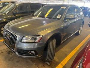 lot 26 image: 2016 Audi Q5 Premium Plus AWD