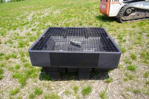 lot 7 image: Buyers Salt Dogg 12V Truck Bed SaltSand Spreader