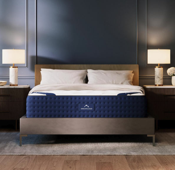 lot 22 image: Dreamcloud Luxury Hybrid Gel Memory Foam 12 King Mattress 050525302.75