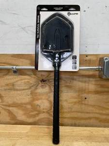 lot 41 image: Reapr TAC Survival Shovel