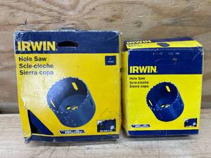 lot 124 image: Lot of 2 - Irwin Hole Saws