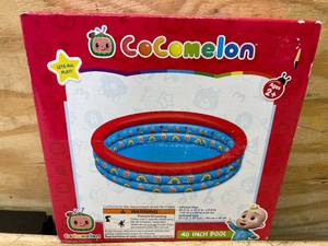 lot 143 image: Cocomelon 40 Pool