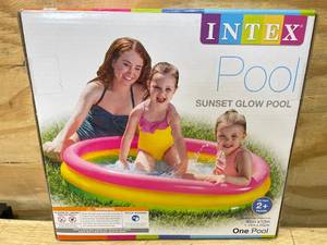 lot 144 image: Intex 45 Pool