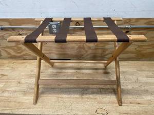 lot 147 image: Luggage Rack