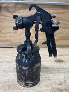 lot 148 image: Husky Siphon Feed Spray Gun Model # 762034