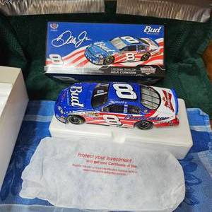 lot 4 image: Bud King of Beers-Dale Jr Budweiser #8 RedWhiteBlue 124, beautiful