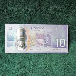 lot 30 image: 2017 $10 Canada 1867-2017 Polymer Seal BU