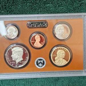 lot 36 image: 2021 US Mint Proof Set