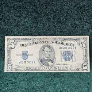 lot 78 image: 1934-C $5 Silver Certificate
