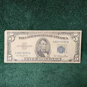 lot 89 image: 1953 $5 Silver Certificate