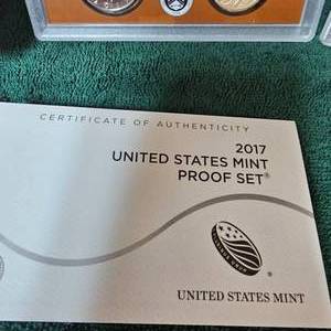 lot 128 image: 2017 United States Mint Proof Set