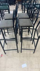 lot 49 image: Set of 6 Black Metal Bar Stools with 4 Cushioned Seats