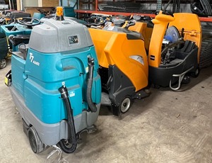 lot 41 image: 5 Drive on Floor Scrubbers including T7AMR, Taski Swingos XP