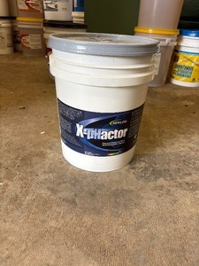 lot 55 image: X-pHactor Premium Powdered Tile & Grout Restorative Cleaner