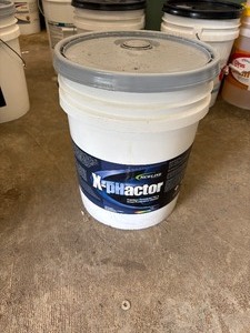 lot 75 image: X-pHactor Premium Powdered Tile & Grout Restorative Cleaner