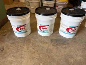 lot 84 image: 3 Final Rinse, Neutralizing Rinse & Anti-Browning Treatment