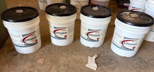 lot 85 image: 4 Phenom Super Concentrated Traffic Lane Cleaner