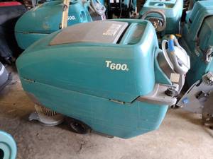 T600E Tennant Floor scrubber runs but needs a new battery