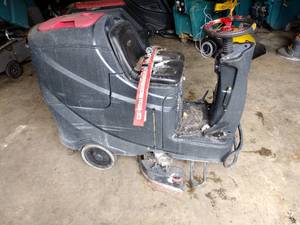 Viper AS710R Seated Floor Scrubber (Works)