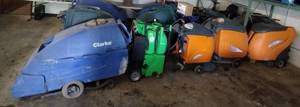 lot 29 image: 10 floor scrubbers, Including the flooding brands and models 1 Clarke, 2 Kaivac (green one works), 3 Taski Swingo (all 3 work), 4 noble (None work)