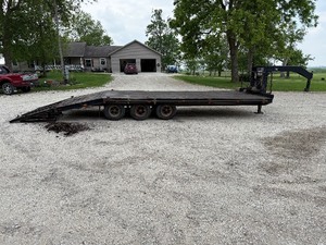 24' Gooseneck Trailer