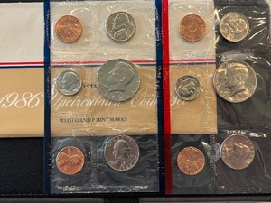lot 10 image: 1986 P & D Mint Set