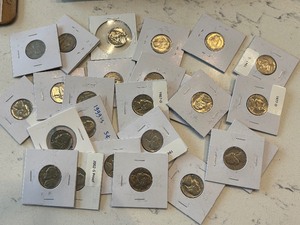 lot 26 image: Assorted Nickels