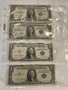 lot 30 image: 1935 Blue Seal $1 Dollar Silver Certificates