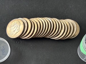 lot 34 image: 1976-D Eisenhower Dollar Roll Uncirculated