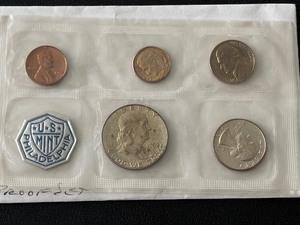 lot 36 image: 1962 Mint Set
