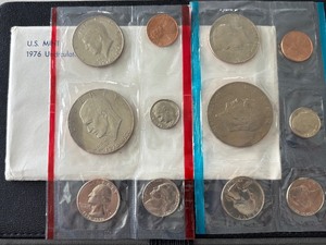 lot 95 image: 1976 P & D Mint Set