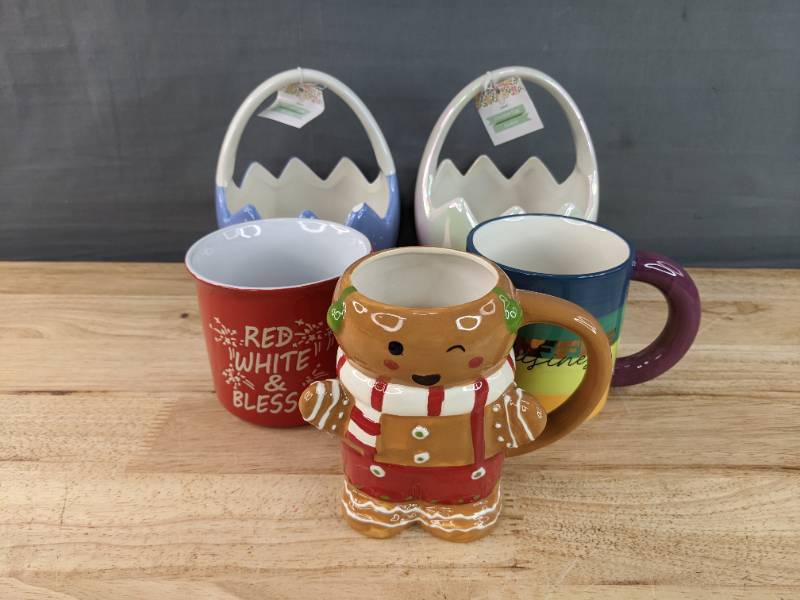 lot 157 image: New 3 Mugs and 2 Easter Egg Baskets N