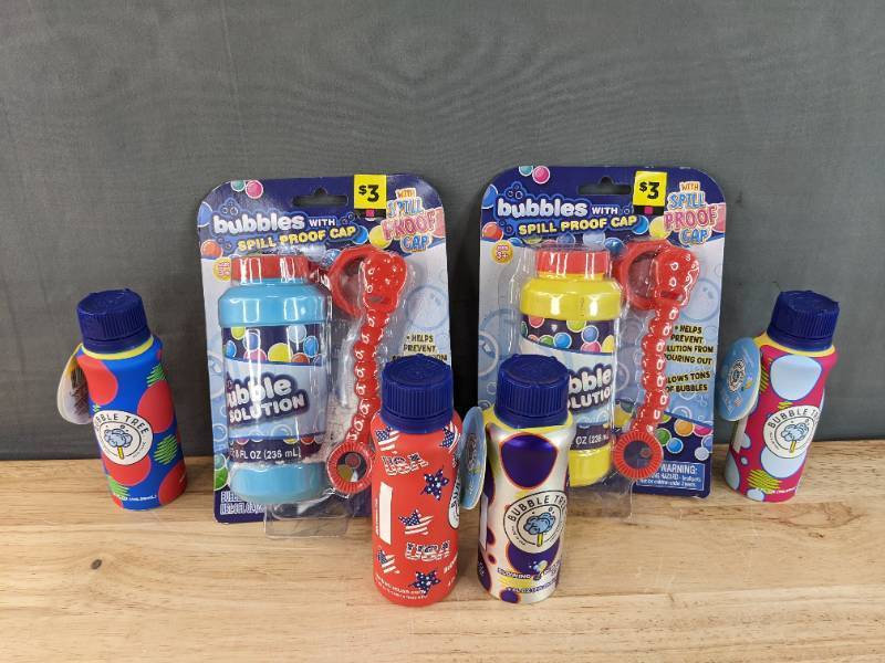 lot 312 image: Brand New 4 Bubble Tree Aluminum Refillable Bubbles and 2 Bubbles Solution with Spill Proof Cap N