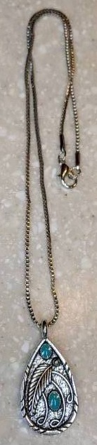 lot 436 image: New Boho Pendant Necklace Faux Turquoise Silvery P