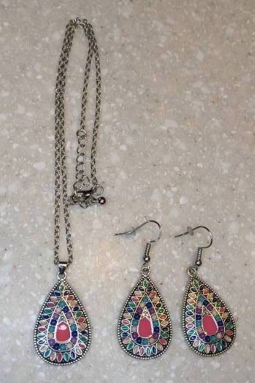 lot 421 image: New Boho Tribal Necklace And Pierced Earrings Blue Enamel Acrylic Accents P