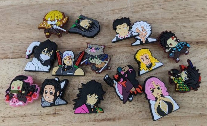 lot 41E image: 15 Brand New Anime Character Croc Charms N