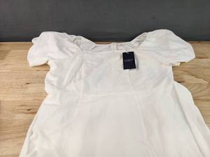 lot 105 image: Brand New Sampeel Womens White Dress Puffy Short Sleeves White Size Large N
