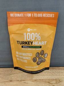 lot 189 image: Brand New Max & Neo 100% Turkey Heart Freeze Dried Dog 3.2oz Treats N