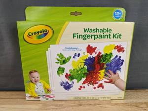 lot 590 image: Brand New Crayola Washable Fingerpaint Kit N