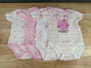 lot 250 image: Brand New Girls Onsies Rabbits Hearts Stars Pink Size 12 Months N
