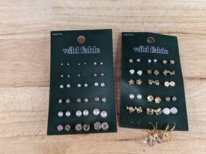 lot 252 image: Brand New Wild Fable Pierced Earrings Flowers Fish Pearl Look 34 Total N