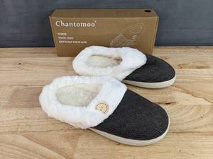 lot 253 image: Brand New Chantomoo Womens Memory Foam Knitted Fur Lined Slippers Size 78 Gray N