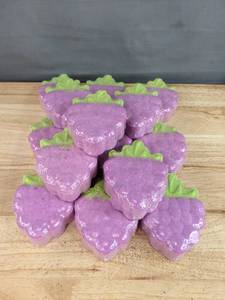 lot 257 image: 14 Brand New Beloved Candied Lilac & Blackberry Bath Bombs $70 Retail N