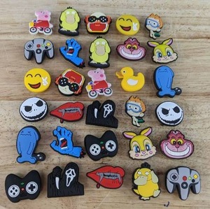 lot 108H image: 30 Brand New Random Character Croc Charms N